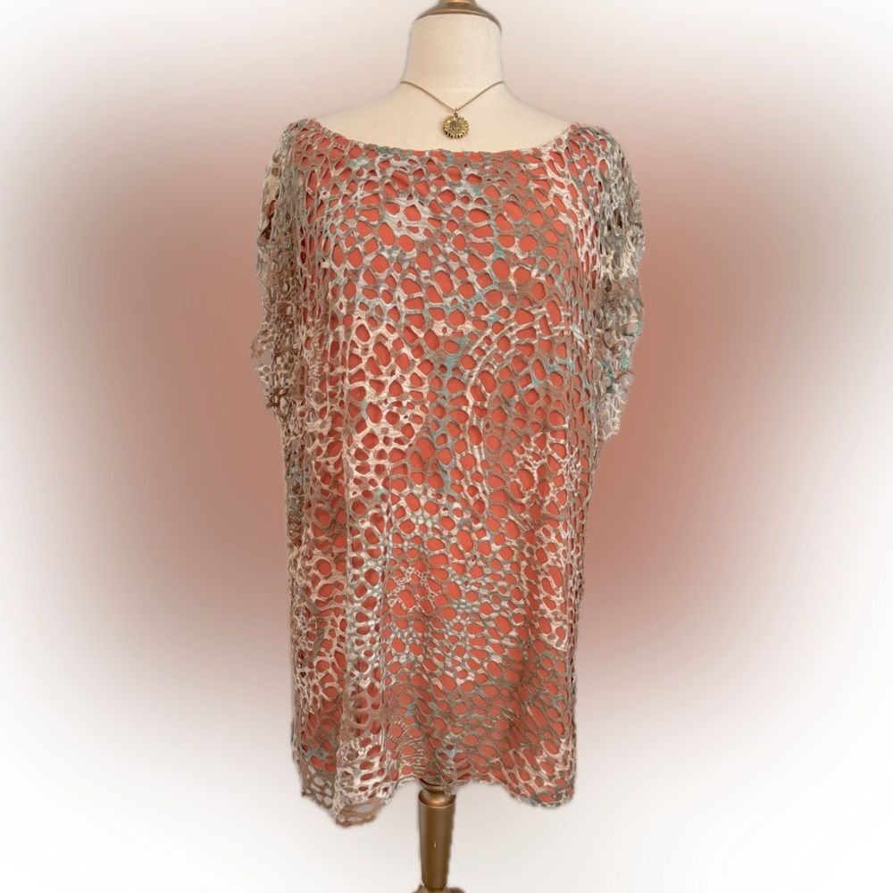 Essentially new! Boutique-purchased Young Threads adorable multi-layered dress!
